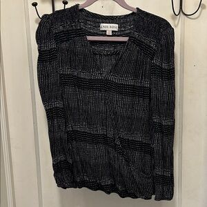 Knox Rose Black & White Patterned V-Neck Long Sleeve Blouse